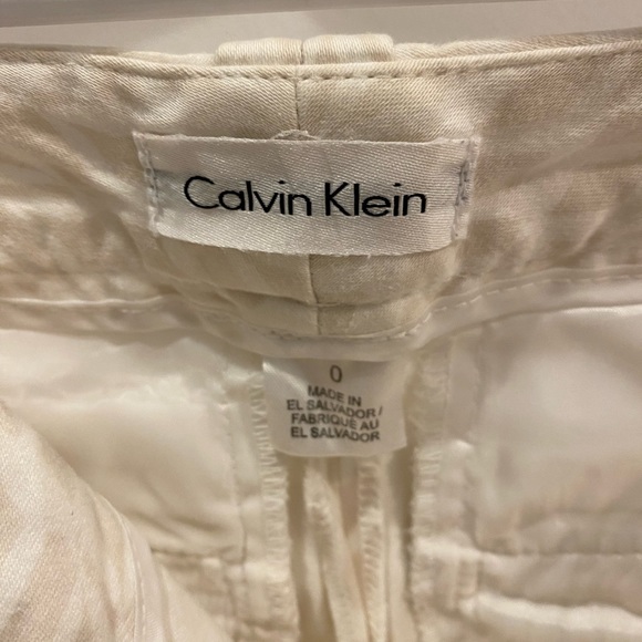 Calvin Klein size 0 faint printed pants - Picture 2 of 3